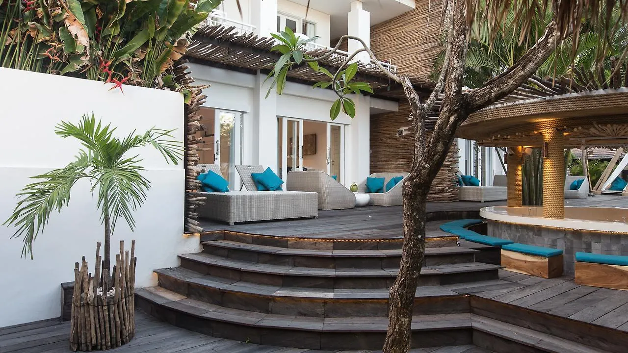 The Green Room Seminyak 3*,