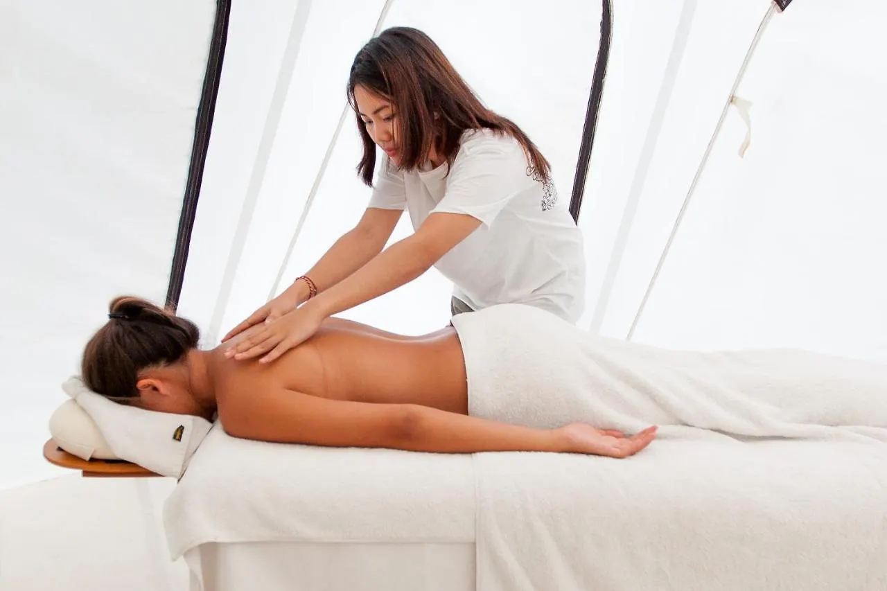 The Green Room Seminyak Hotel